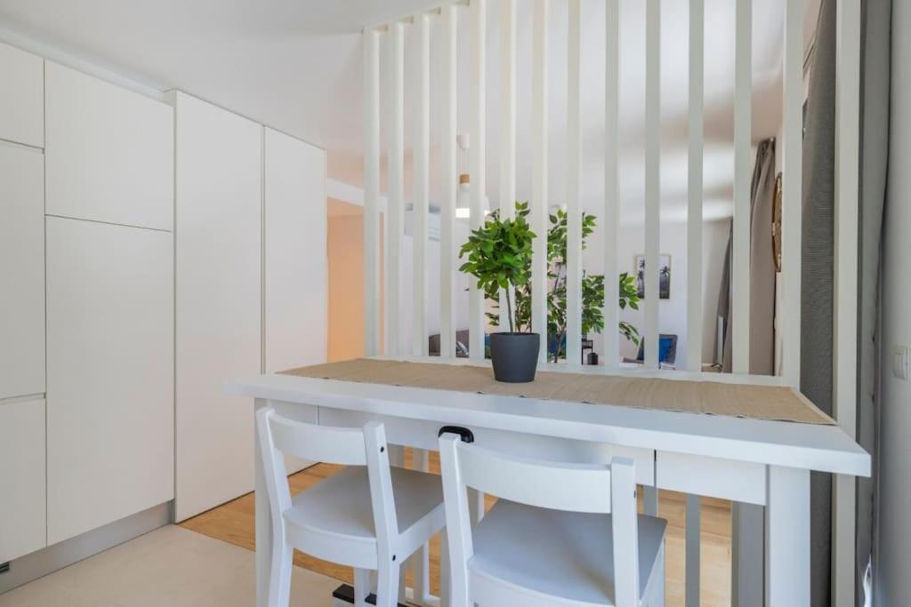 Campolide 2 Bedroom Delight By Innkeeper Lisboa Extérieur photo